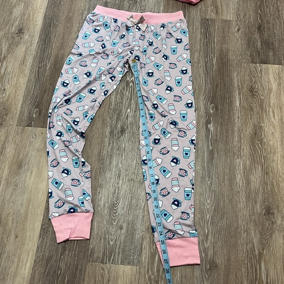 🆕 Dollhouse- adorable womans pjs - Picture 12 of 12